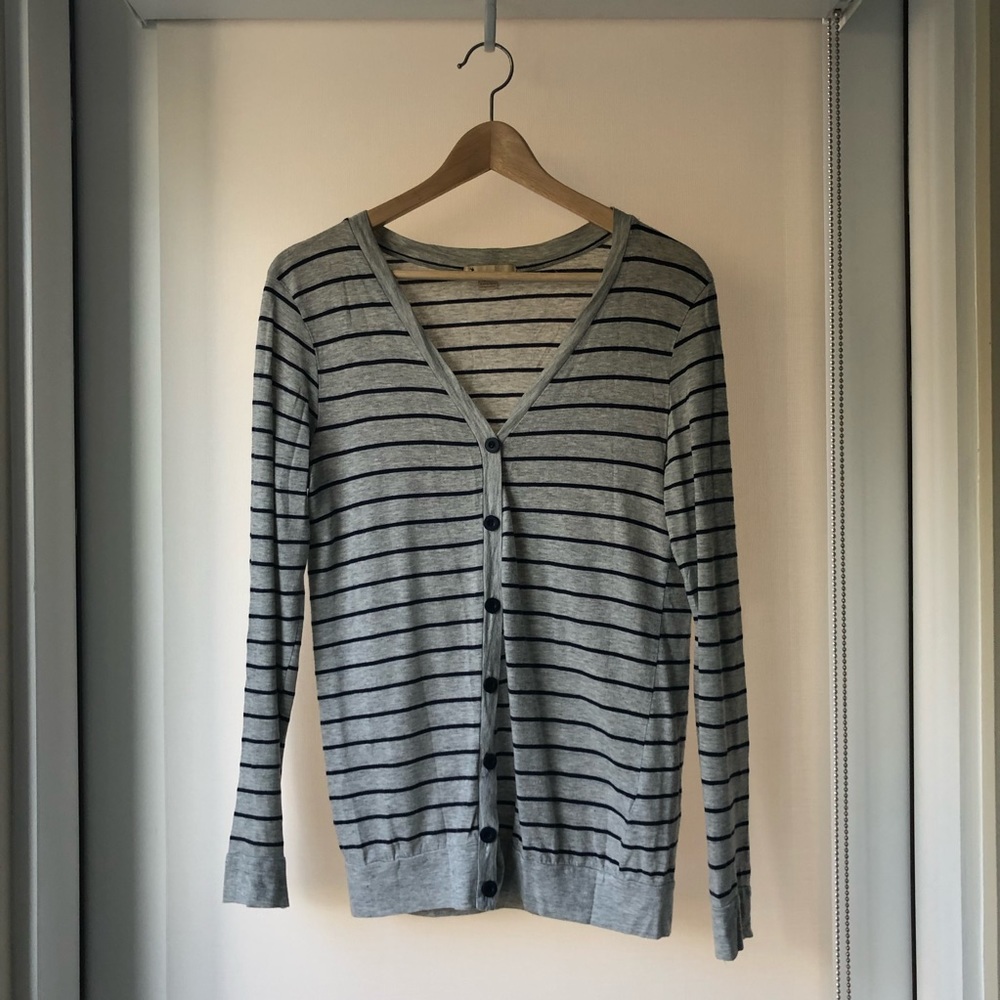 Forever21 Grey striped cardigan